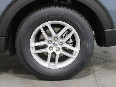 New 2026 Ford Explorer Active RWD image 17