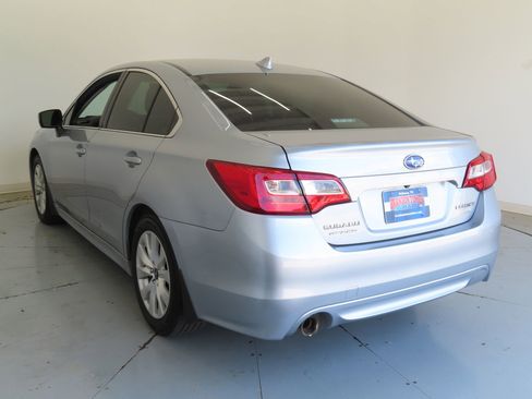 Used 2017 Subaru Legacy 2.5i Premium AWD/4WD image 5