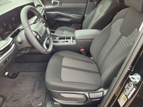 New 2026 Kia Sorento LX FWD image 8