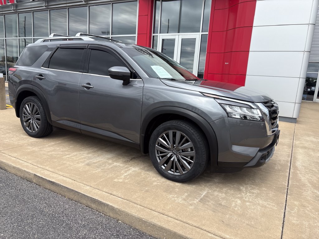 Certified 2024 Nissan Pathfinder SL w/ SL Premium Package FWD image 7