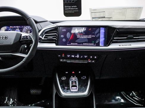 New 2026 Audi Q4 e-tron Premium image 15