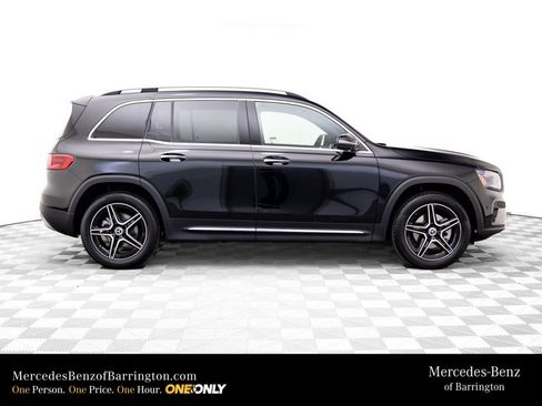 New 2026 Mercedes-Benz GLB 250 4MATIC image 7