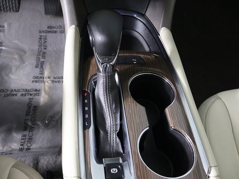 Used 2024 Chevrolet Malibu LT image 47