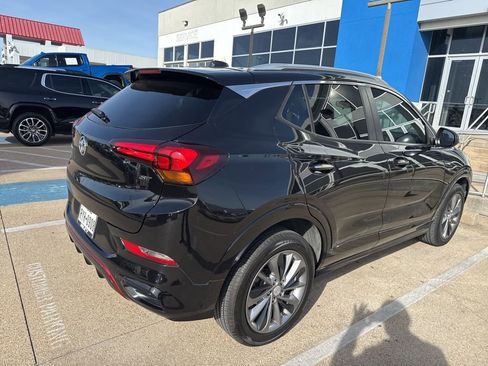 Used 2022 Buick Encore GX Select w/ Sport Touring Package image 5