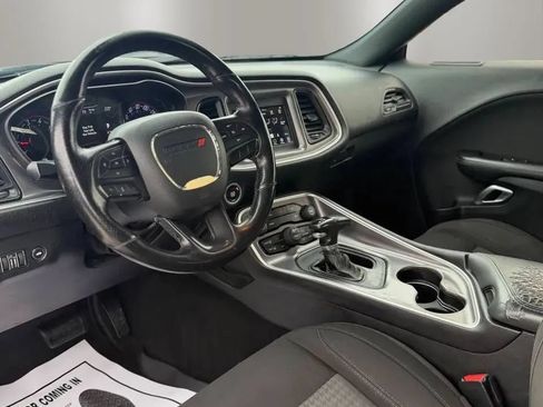 Used 2019 Dodge Challenger SXT w/ Blacktop Package RWD image 10