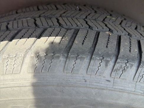 Used 2014 Buick Enclave Leather image 12