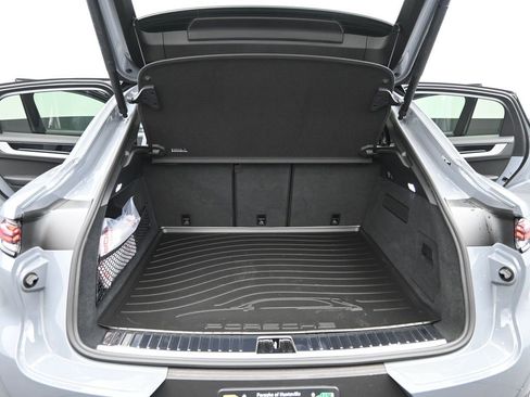 New 2026 Porsche Cayenne Coupe image 22