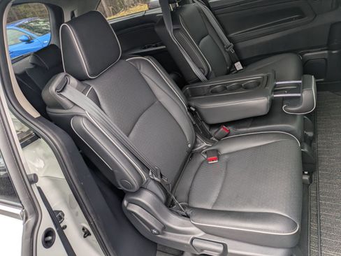 Used 2025 Honda Odyssey Elite image 27