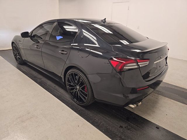 Used 2023 Maserati Ghibli Modena RWD image 3