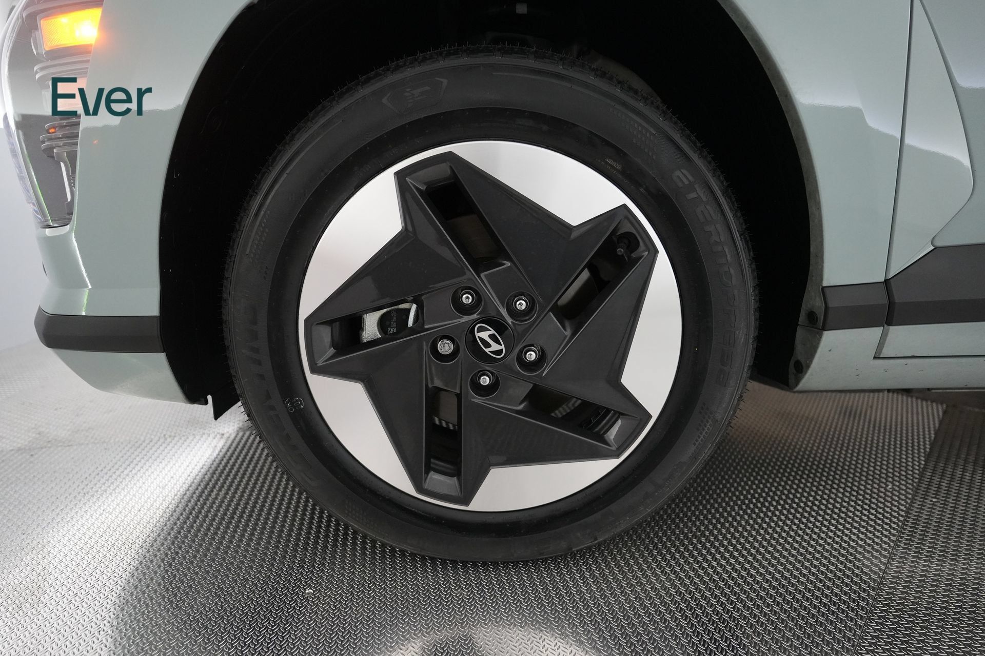Used 2024 Hyundai Kona SE FWD image 19