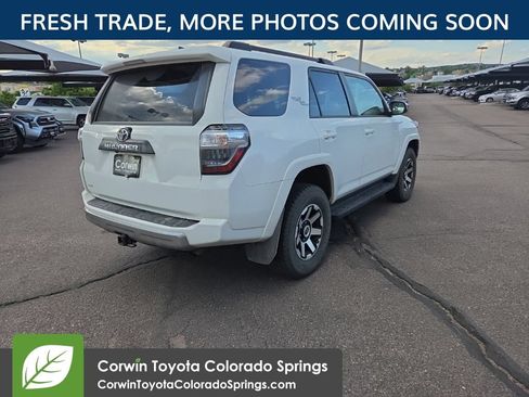 Used 2022 Toyota 4Runner TRD Off-Road AWD/4WD image 8