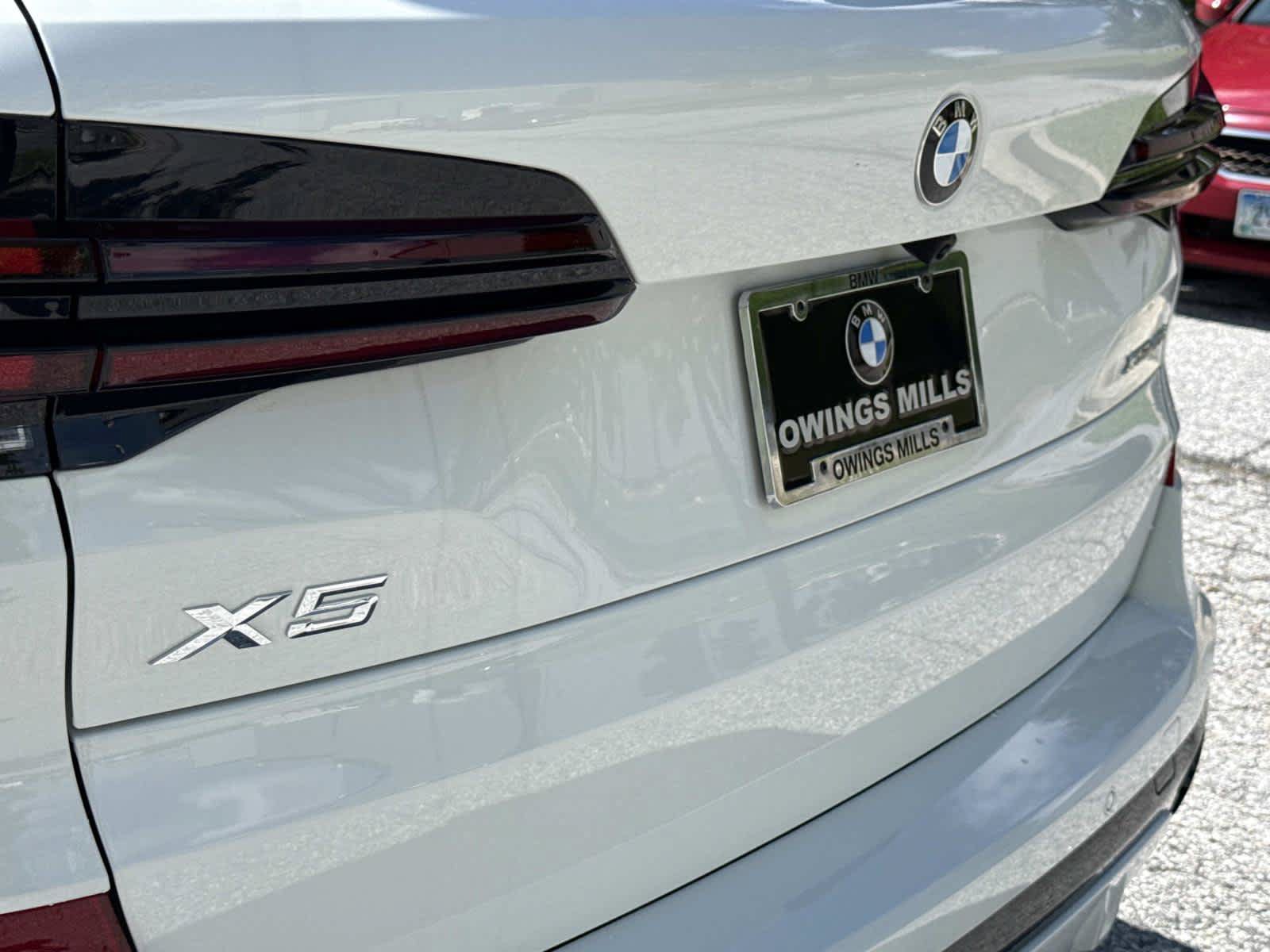 Used 2026 BMW X5 xDrive40i w/ M Sport Package AWD/4WD image 11