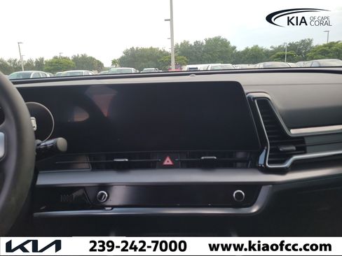 Used 2025 Kia Sportage SX FWD image 19