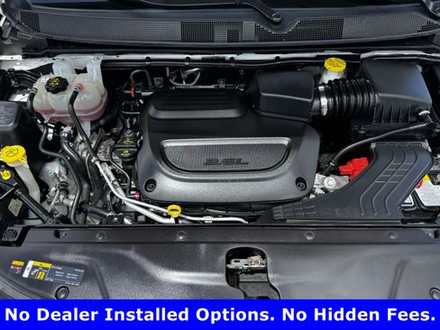 Used 2025 Chrysler Pacifica Limited FWD image 32