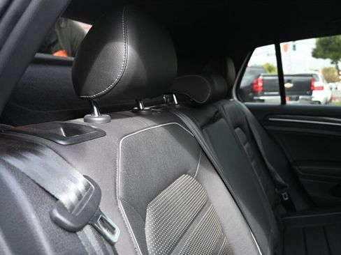 Used 2019 Volkswagen Golf R 4-Door image 50