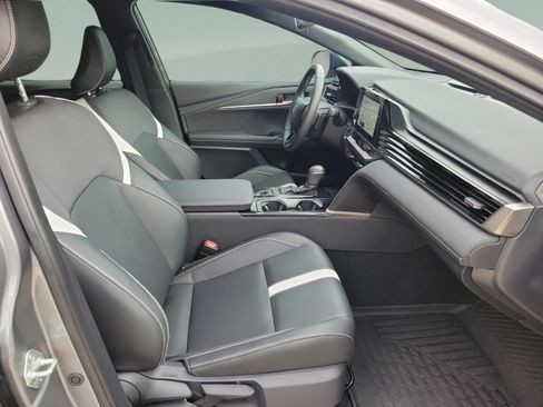Certified 2025 Toyota Camry SE FWD image 29