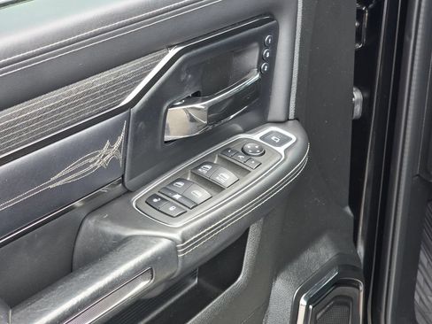Used 2022 RAM 2500 Limited AWD/4WD image 42