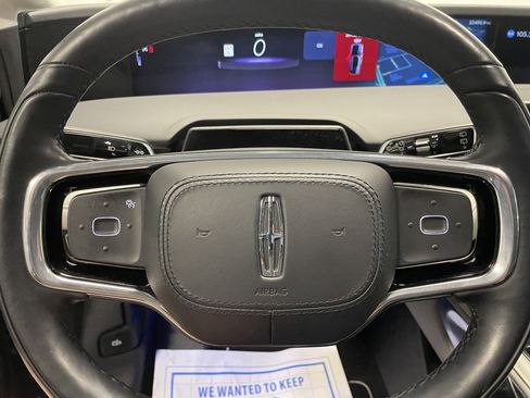 Used 2024 Lincoln Nautilus Premier w/ Equipment Group 102A image 18