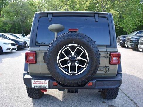 Used 2026 Jeep Wrangler Unlimited Rubicon AWD/4WD image 7