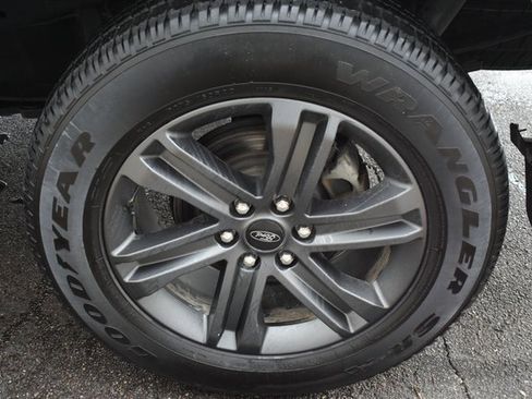 Used 2023 Ford F150 Lariat w/ Equipment Group 502A High image 58