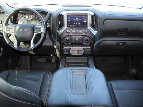 Used 2021 Chevrolet Silverado 1500 LT Trail Boss w/ Convenience Package II AWD/4WD image 10