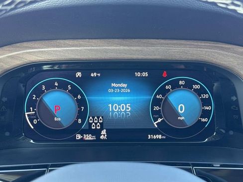 Used 2025 Volkswagen Atlas SE image 25