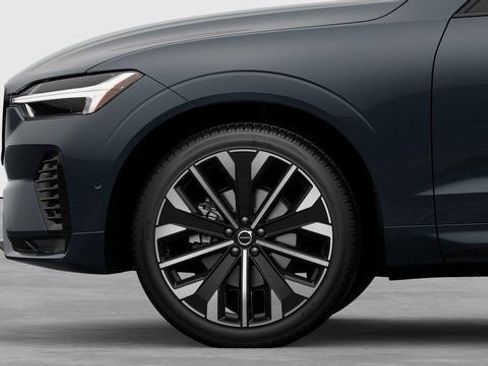 New 2026 Volvo XC60 B5 Ultra w/ Climate Package image 6