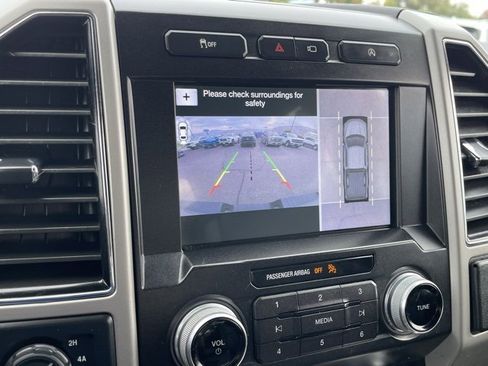 Used 2019 Ford F150 Lariat w/ Equipment Group 502A Luxury image 14