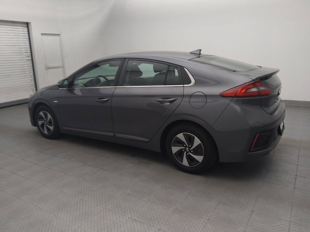 Used 2017 Hyundai Ioniq SEL w/ Tech Package 02 FWD image 3