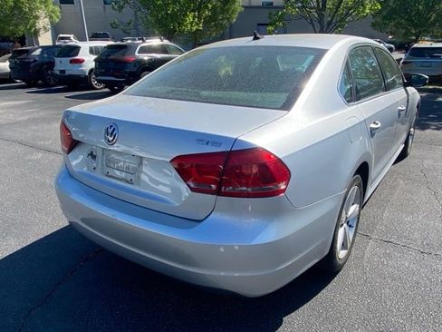 Used 2013 Volkswagen Passat TDI SE image 11