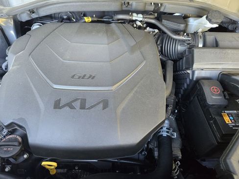 Certified 2025 Kia Telluride EX w/ EX Captain's Chair Package image 30