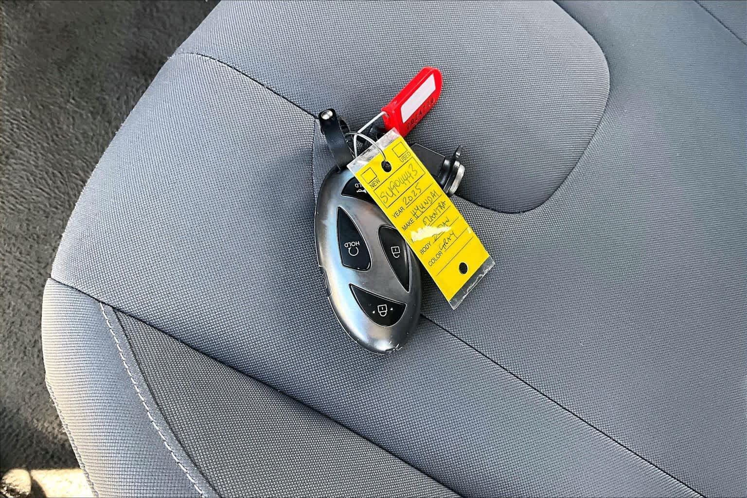 Certified 2025 Hyundai Elantra SEL FWD image 15