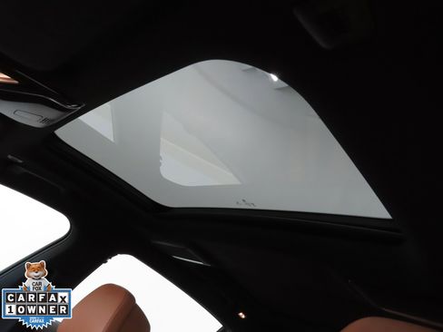 Used 2022 BMW 750i xDrive w/ M Sport Package image 23