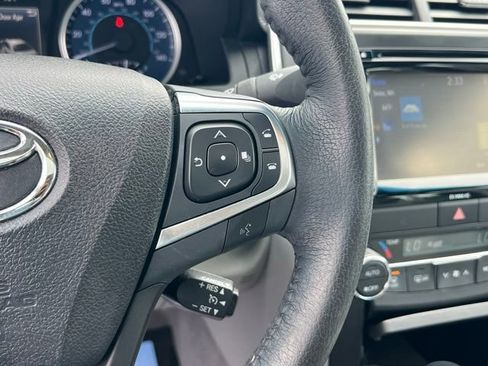 Used 2017 Toyota Camry XLE FWD image 22
