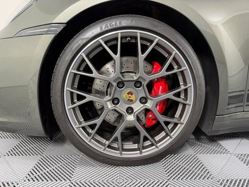 Used 2020 Porsche 911 Carrera 4S AWD/4WD image 19