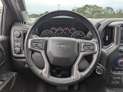 Used 2021 Chevrolet Silverado 1500 LT Trail Boss w/ Convenience Package II image 24