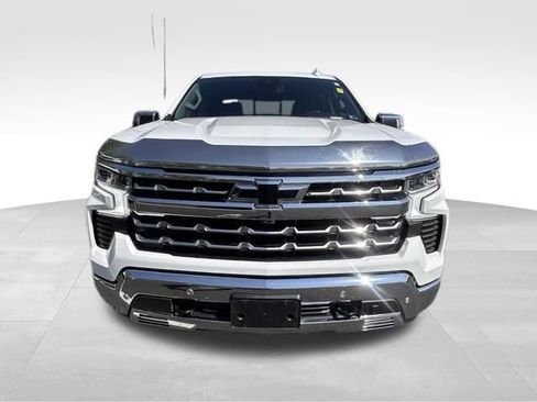 Used 2023 Chevrolet Silverado 1500 LTZ AWD/4WD image 12