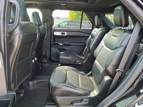 Used 2022 Ford Explorer ST w/ Equipment Group 401A AWD/4WD image 13