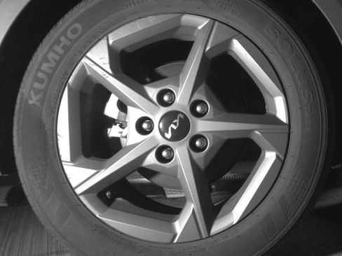 Used 2025 Kia K4 LXS image 15