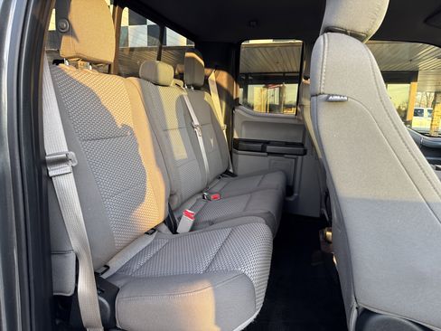 Used 2017 Ford F150 XLT w/ Equipment Group 302A Luxury image 31