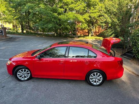 Used 2014 Volkswagen Jetta SE FWD image 14