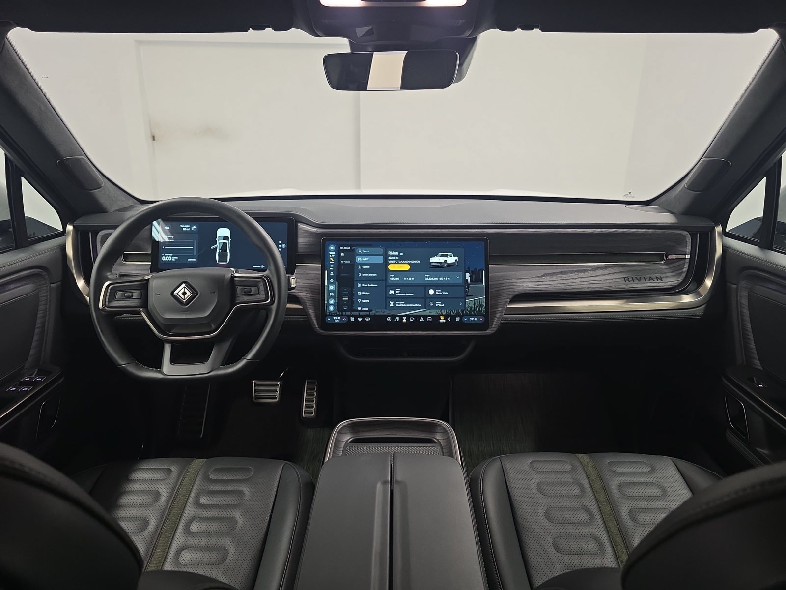 Used 2022 Rivian R1T Adventure AWD/4WD image 25