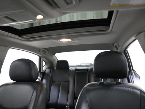 Used 2014 Nissan Sentra SL w/ Premium Package FWD image 4