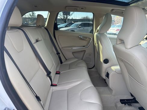 Used 2015 Volvo XC60 T6 image 28