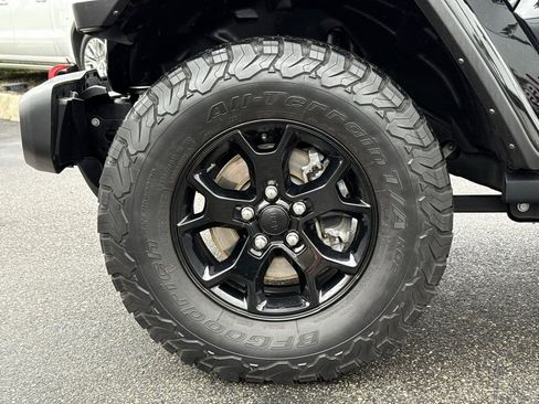 Used 2022 Jeep Wrangler Unlimited Rubicon image 15