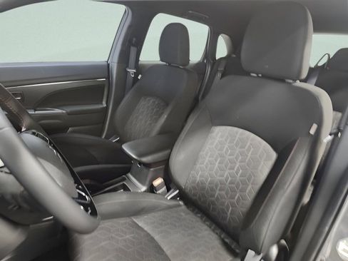 Used 2025 Mitsubishi Outlander Sport AWD image 24