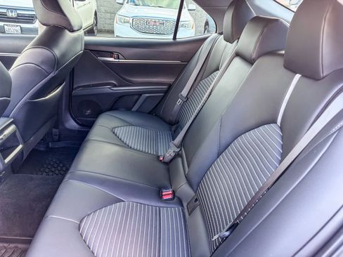 Used 2024 Toyota Camry SE w/ Convenience Package image 17