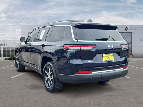 Used 2023 Jeep Grand Cherokee L Limited AWD/4WD image 3