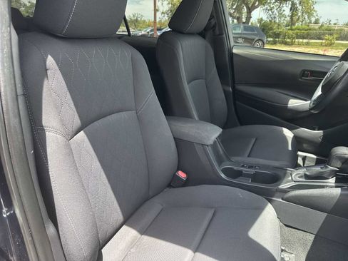 Used 2023 Toyota Corolla LE FWD image 19