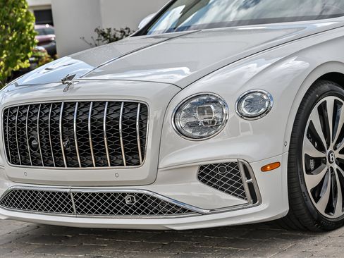 New 2026 Bentley Flying Spur Plug-In Hybrid AWD/4WD image 7